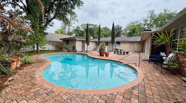 5557 FLORAL Avenue, Jacksonville, FL 32211