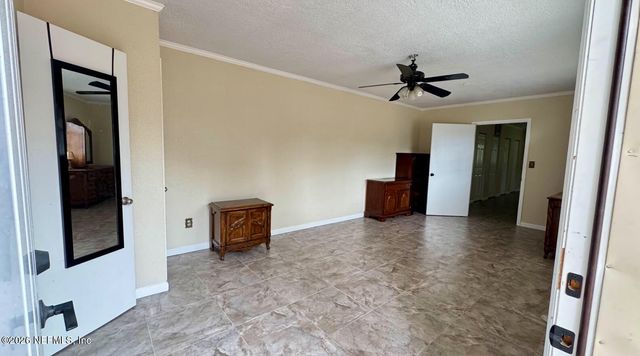 5557 FLORAL Avenue, Jacksonville, FL 32211