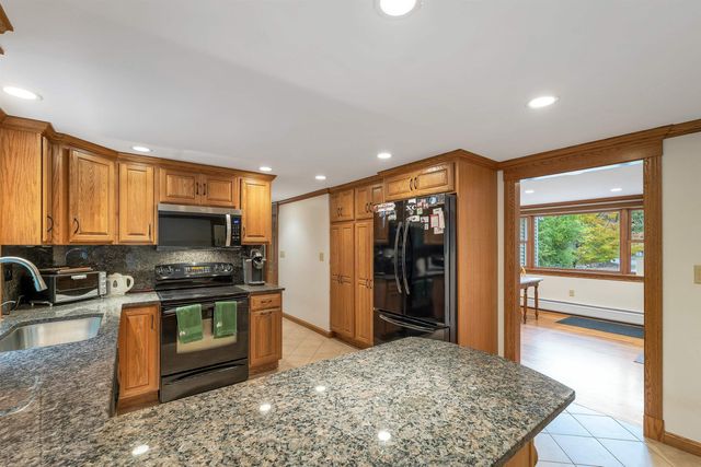 24 Ridgewood Drive, Bow, NH 03304