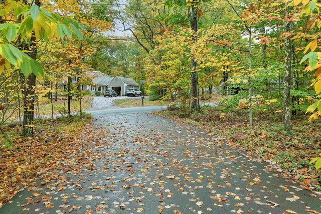 24 Ridgewood Drive, Bow, NH 03304