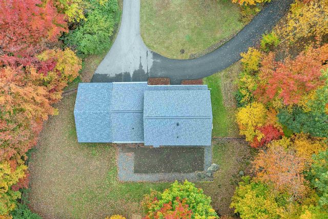 24 Ridgewood Drive, Bow, NH 03304