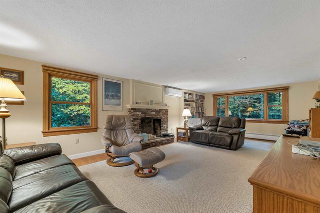 24 Ridgewood Drive, Bow, NH 03304