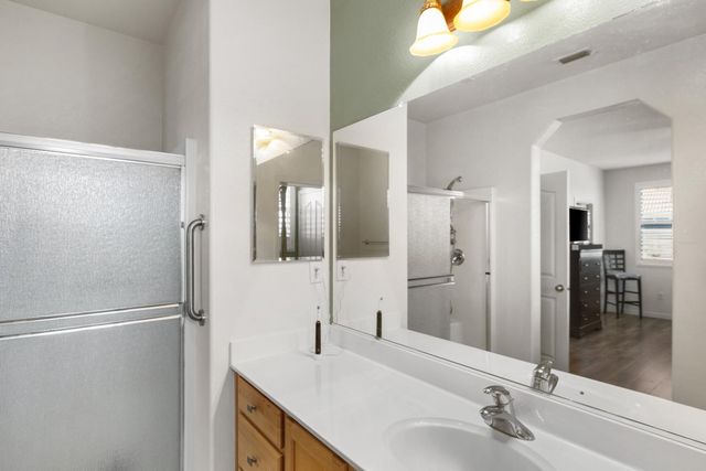 24 Grantley Pl, Sacramento, CA 95835