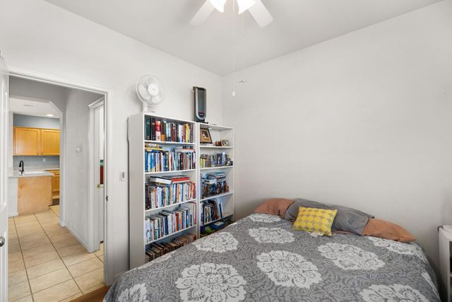 24 Grantley Pl, Sacramento, CA 95835