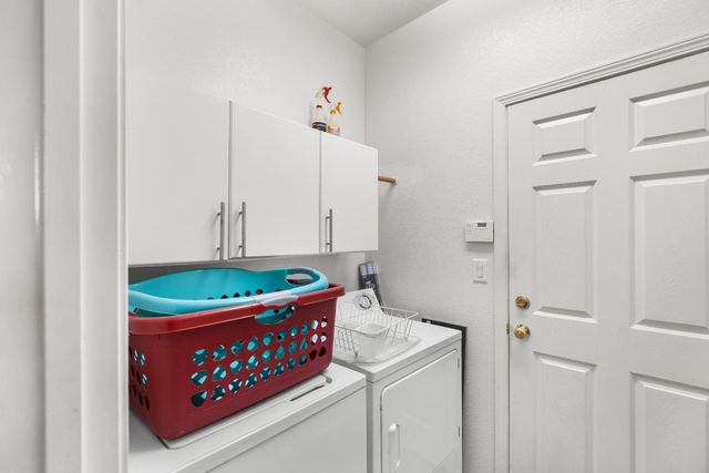 24 Grantley Pl, Sacramento, CA 95835