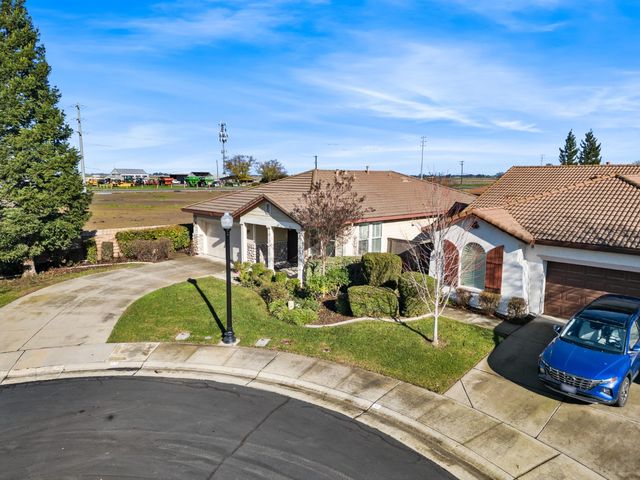 24 Grantley Pl, Sacramento, CA 95835