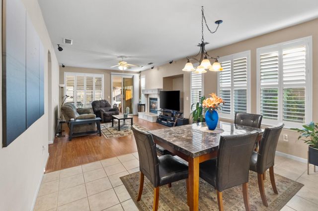 24 Grantley Pl, Sacramento, CA 95835