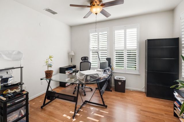 24 Grantley Pl, Sacramento, CA 95835