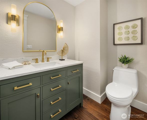 6613 136th Place SW, Edmonds, WA 98026