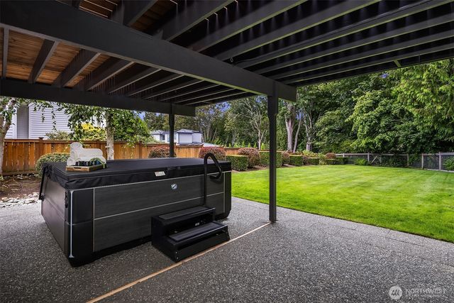 6613 136th Place SW, Edmonds, WA 98026