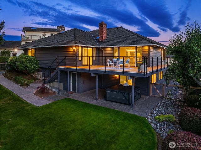6613 136th Place SW, Edmonds, WA 98026