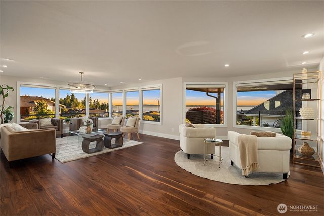 6613 136th Place SW, Edmonds, WA 98026