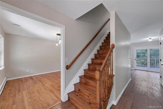 5 Fairview Lane, Salisbury Mills, NY 12577