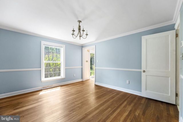 821 SERPENTINE DR, West Chester, PA 19382
