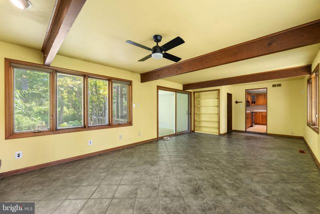821 SERPENTINE DR, West Chester, PA 19382
