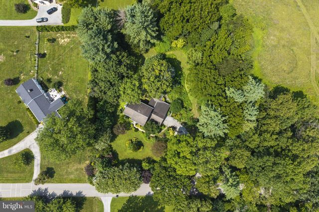 821 SERPENTINE DR, West Chester, PA 19382
