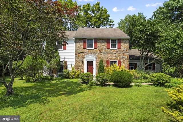 821 SERPENTINE DR, West Chester, PA 19382
