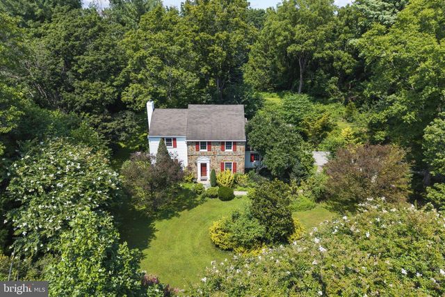 821 SERPENTINE DR, West Chester, PA 19382