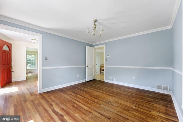 821 SERPENTINE DR, West Chester, PA 19382