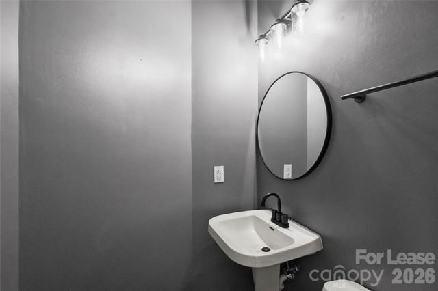 343 W 7th Street, Charlotte, NC 28202