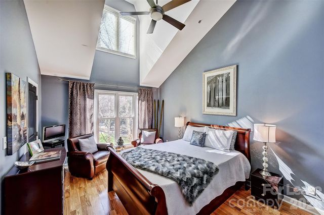 343 W 7th Street, Charlotte, NC 28202