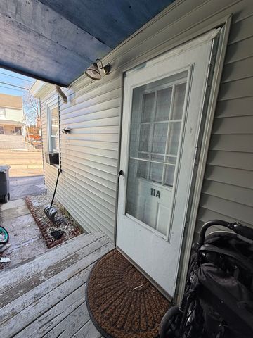 11 Amory Street, Nashua, NH 03060