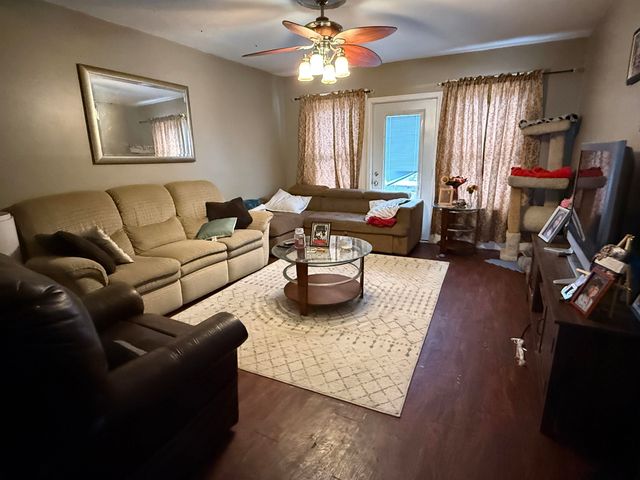 11 Amory Street, Nashua, NH 03060