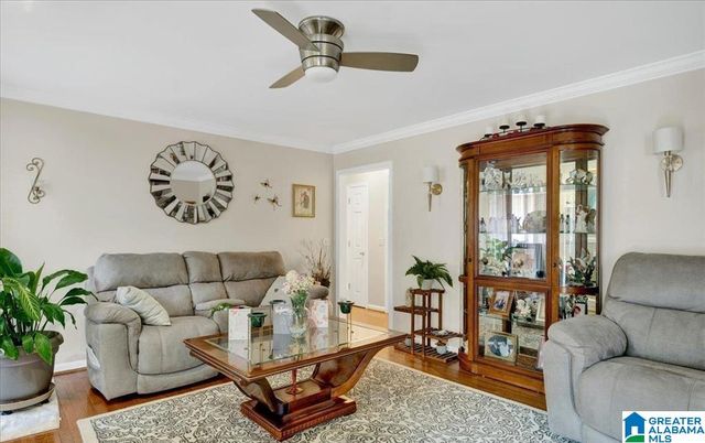 317 37TH COURT NE, Center Point, AL 35215