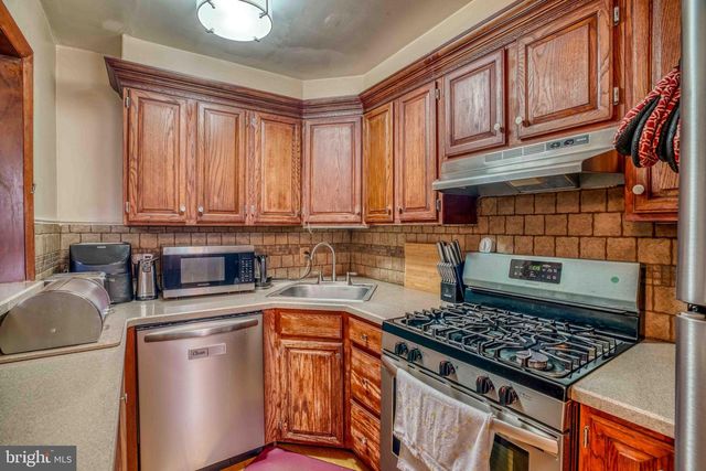 1029 TAYLOR DR, Folcroft, PA 19032