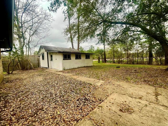 9530 Cumberland Drive, Beaumont, TX 77708