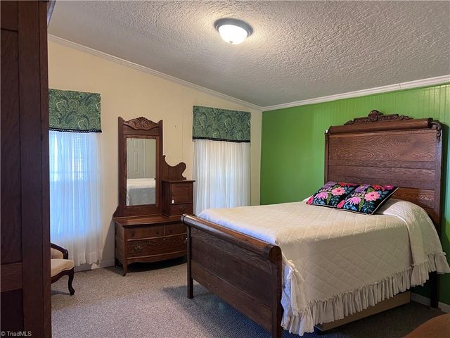 131 Sheraton Court, King, NC 27021