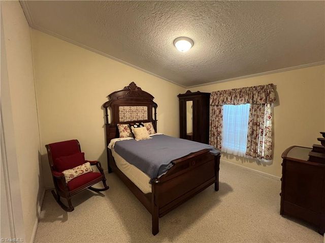 131 Sheraton Court, King, NC 27021