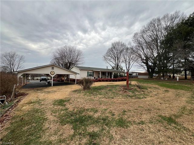 131 Sheraton Court, King, NC 27021