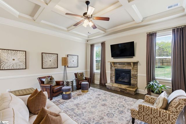 2 Shadywood Place, Simpsonville, SC 29681