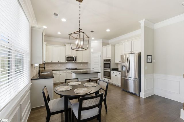 2 Shadywood Place, Simpsonville, SC 29681