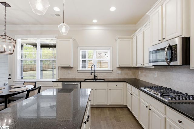 2 Shadywood Place, Simpsonville, SC 29681