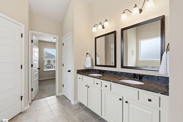 2 Shadywood Place, Simpsonville, SC 29681