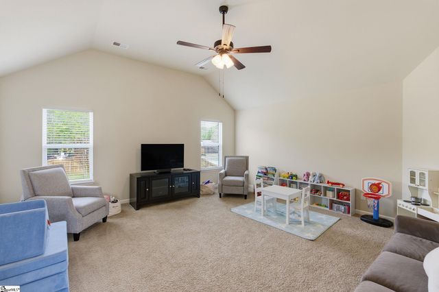 2 Shadywood Place, Simpsonville, SC 29681