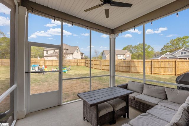 2 Shadywood Place, Simpsonville, SC 29681