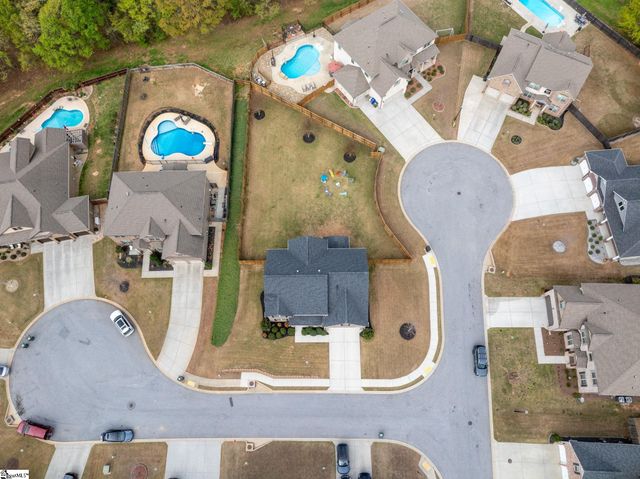 2 Shadywood Place, Simpsonville, SC 29681