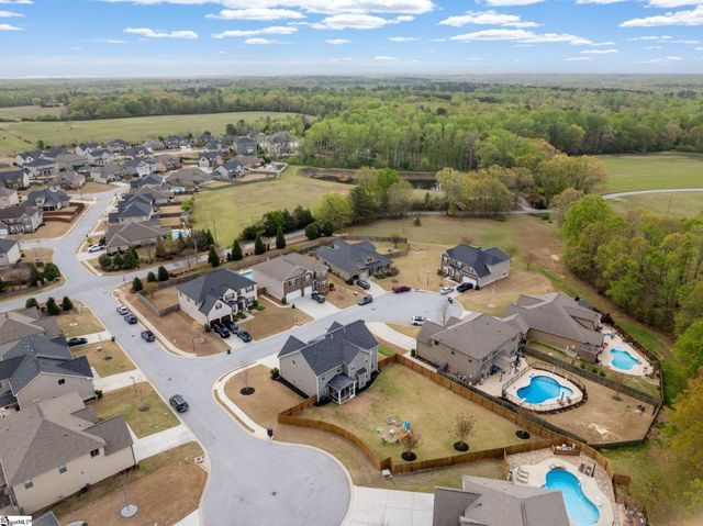 2 Shadywood Place, Simpsonville, SC 29681