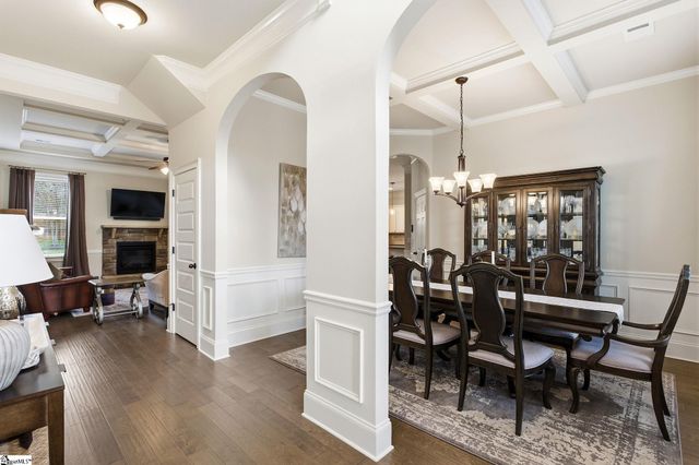 2 Shadywood Place, Simpsonville, SC 29681