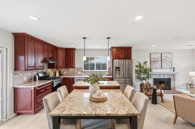 11721 Giles Way, San Diego, CA 92126