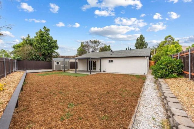 11721 Giles Way, San Diego, CA 92126