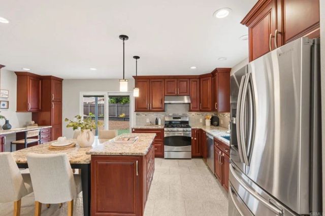 11721 Giles Way, San Diego, CA 92126