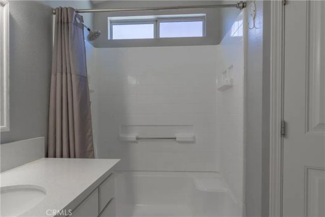 27263 Family, Sun City, CA 92586