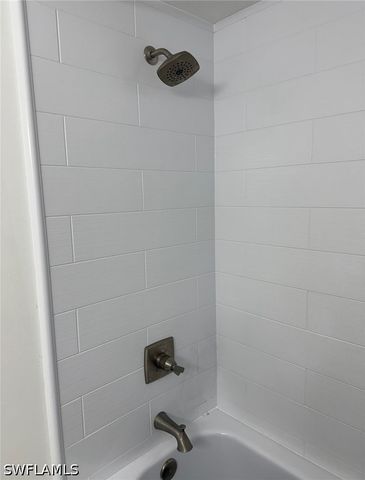 6320 Royal Woods DR, Fort Myers, FL 33908