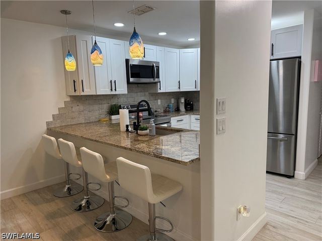 6320 Royal Woods DR, Fort Myers, FL 33908
