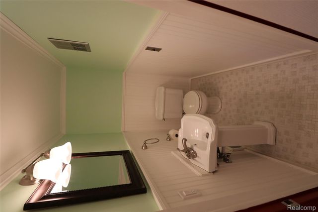 8161 Twilight Lane, Brighton, MI 48116