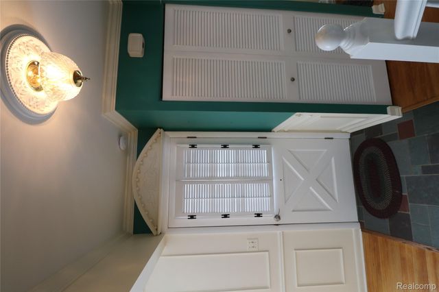 8161 Twilight Lane, Brighton, MI 48116